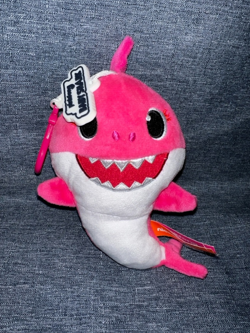 Nickelodeon Pinkfong Baby Shark Clip On Coin Purse Pink Mommy Plush Animal